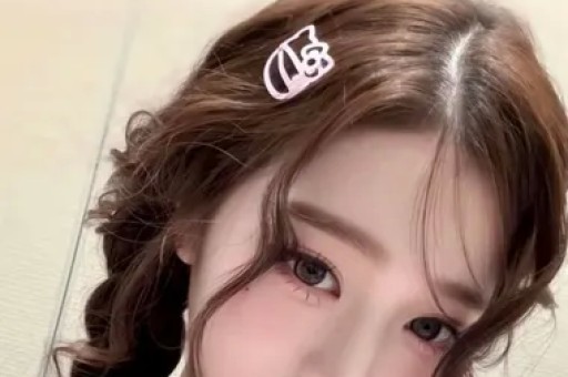 娱乐圈大爆料：关晓彤海边热吻、黄晓明独处美女3小时、黄子韬海外生子赵丽颖无缘白玉兰奖