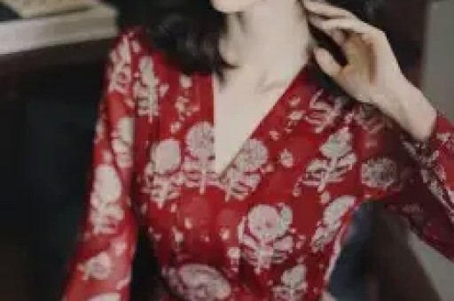 韦唯被骗婚家暴宁静被婆婆嫌弃张曼玉被骗身骗心…嫁老外的女明星都好惨！