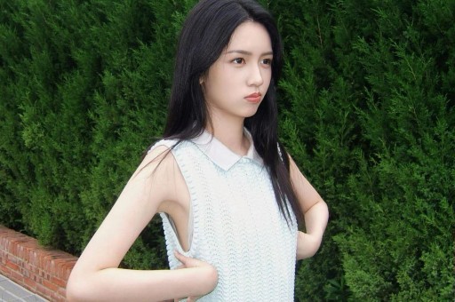 娱乐圈秘闻大揭秘：吴昕恋情、段奕宏新剧计划及更多八卦热点